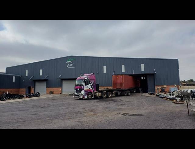 INDUSTRIAL FOR SALE IN LAEZONIA